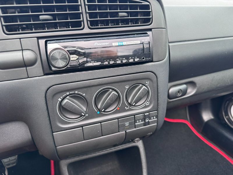 Volkswagen Golf (1999) 3 CABRIO 1,6 GL 74 KW STK - fotka 30 z 50