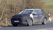 Maskovaný prototyp malého SUV Hyundai Kona.