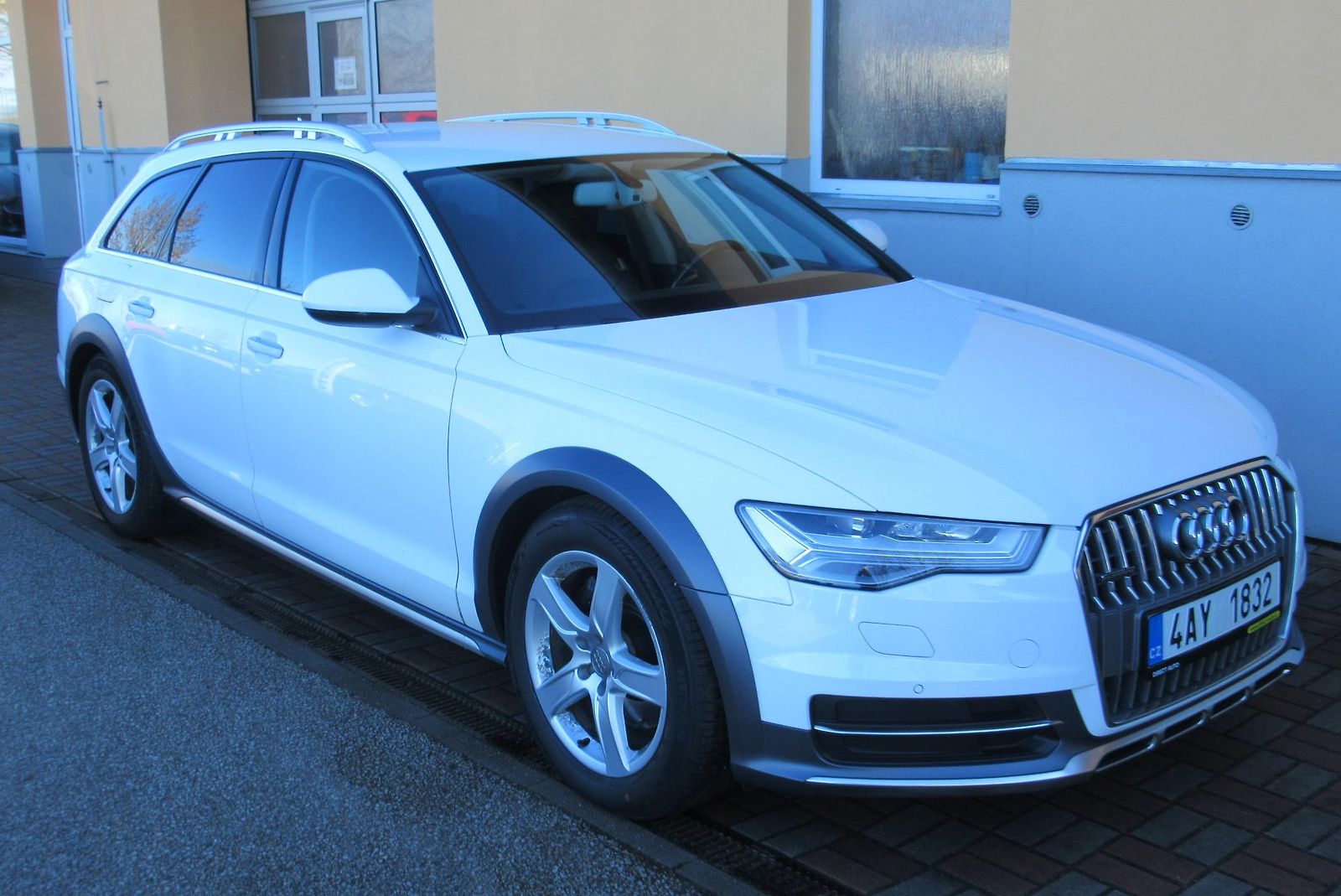 Audi A6 Allroad 3.0 TDI QUATTRO NAVI TAŽNÉ