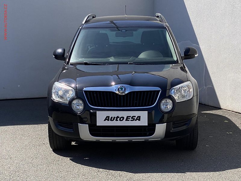 Škoda Yeti (2012) 2.0 TDi, Ambiente, TZ - fotka 2 z 16