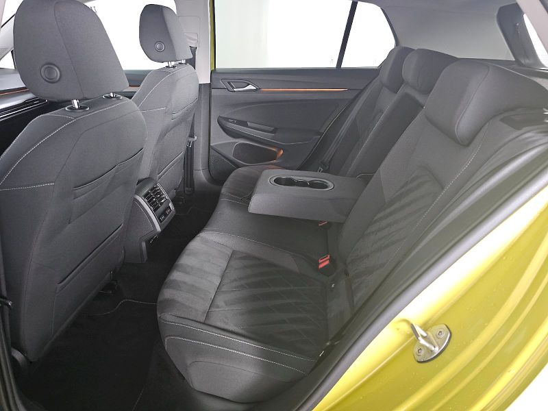 Volkswagen Golf (2021) 1,5 TSI EVO 150K STYLE - fotka 7 z 39