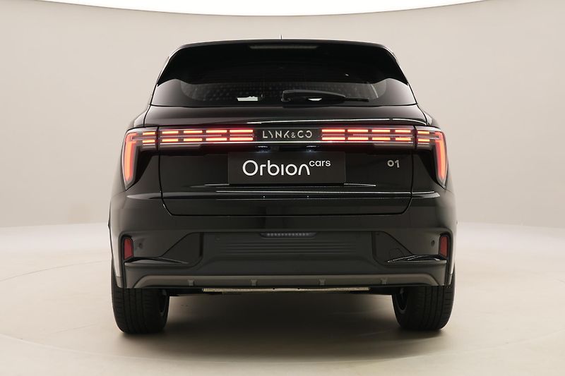 Lynk & Co 01 (2025) 01 CORE PHEV - fotka 10 z 90