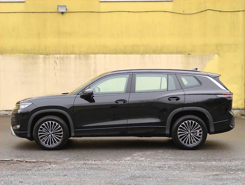 Volkswagen Tayron (2026) 1.5 eTSI, digi klima - fotka 3 z 32