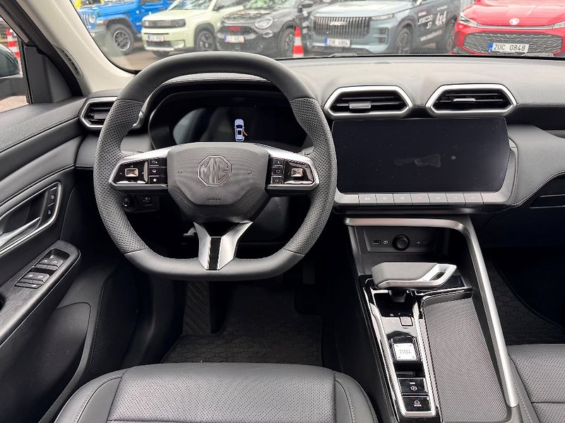 MG ZS (2026) 1,5l Hybrid + (197k) Exclusive - fotka 18 z 39