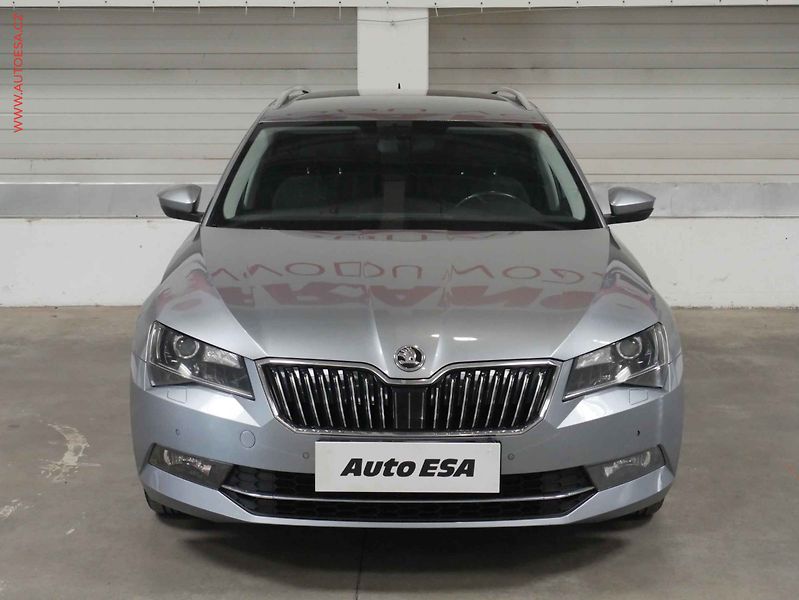 Škoda Superb (2017) 2.0 TDi, ČR, Style, DSG - fotka 2 z 23