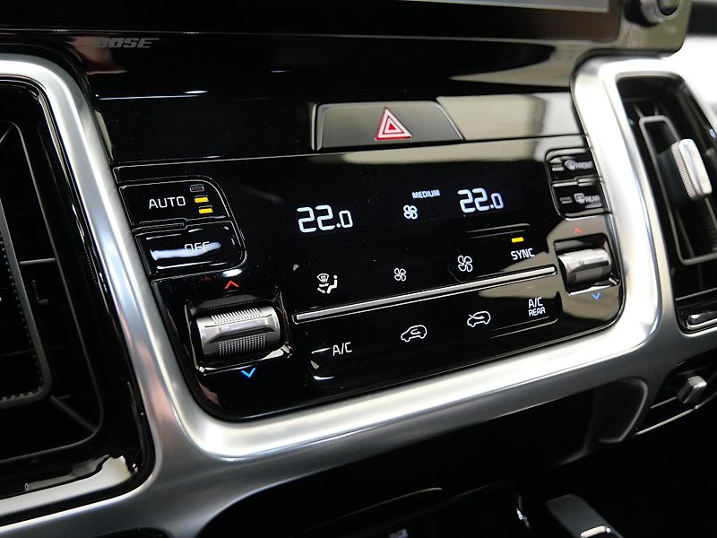 Kia Sorento - fotka 16 z 27