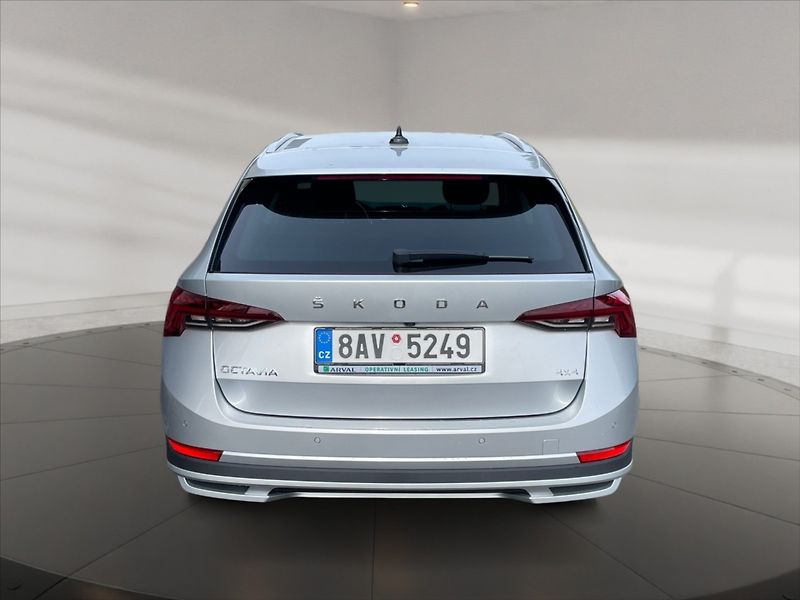 Škoda Octavia 2,0 TDI 110 4x4 Scout AT - fotka 5 z 11