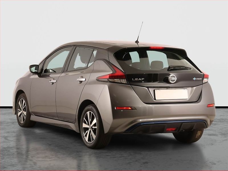 Nissan Leaf (2021) 40 kWh, SoH 90%, Automat - fotka 4 z 24