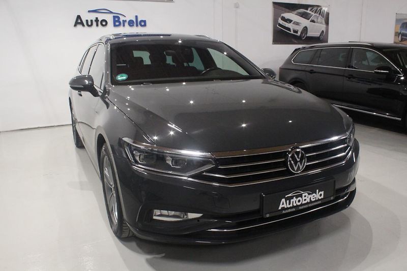 Volkswagen Passat (2021) 2.0TDI DSG Info display Matrix - fotka 2 z 43