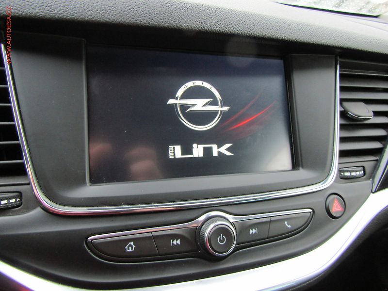 Opel Astra (2021) 1.5 CDTi, AT, LED, AC - fotka 11 z 20