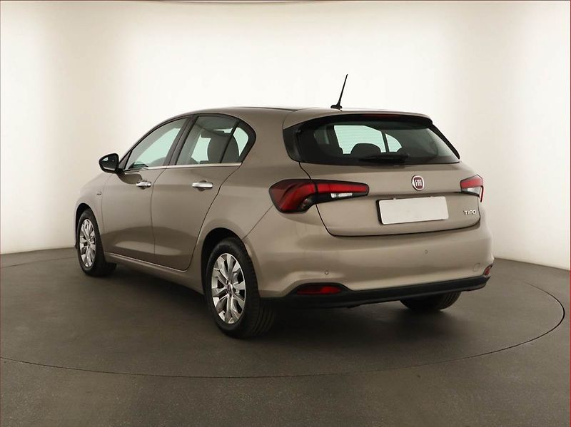 Fiat Tipo (2019) 1.4 T-Jet, Serv.kniha - fotka 4 z 13