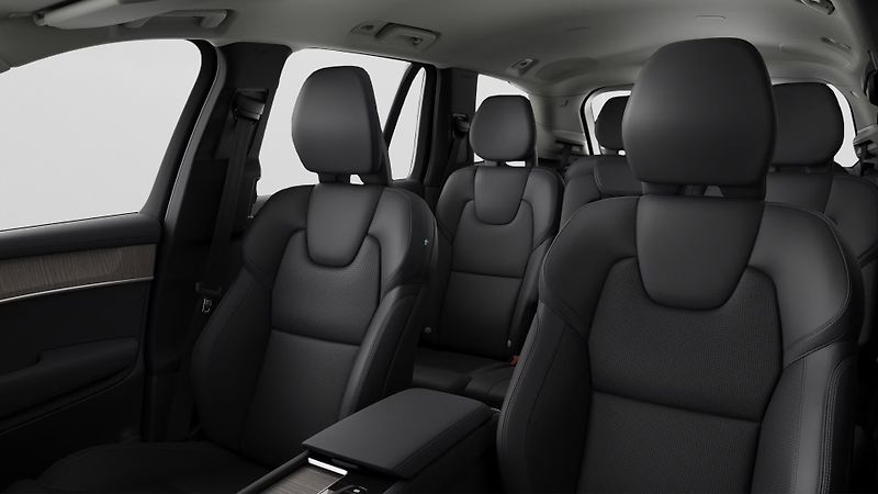 Volvo XC90 (2026) PLUS B5 360°kůže ven., Vyhř.č. - fotka 7 z 13