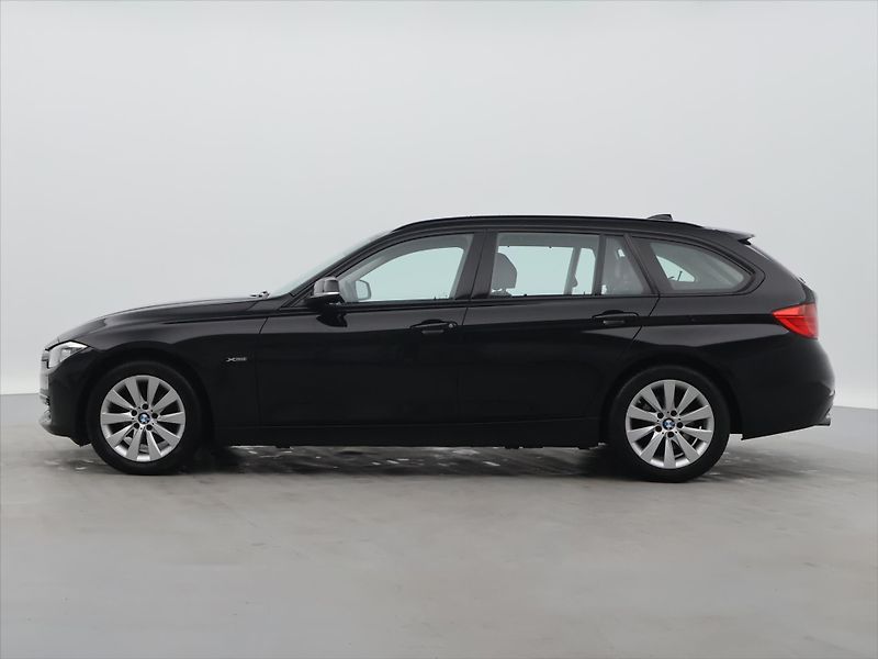 BMW Řada 3 2,0 318d xDrive Xenon Navi Kůž - fotka 4 z 36