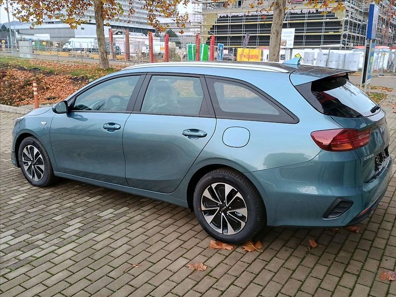 Kia Ceed (2025) 1,5 T-GDi GPF 7DCT SPIN  AKCE - fotka 3 z 7