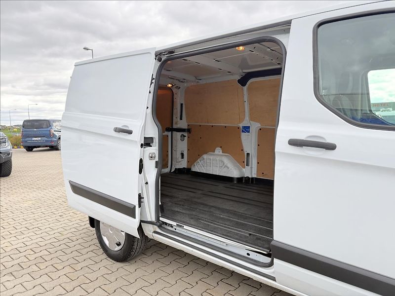 Ford Transit Custom 2,0 EcoBlue 77kW Trend L1 - fotka 13 z 21