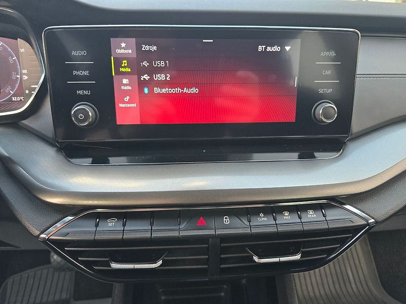 Škoda Octavia 2.0TDi DSG 1.Maj. ČR - DPH - fotka 28 z 40