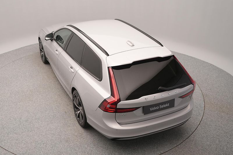 Volvo V90 B5 AWD PLUS DARK REZERVACE - fotka 14 z 36