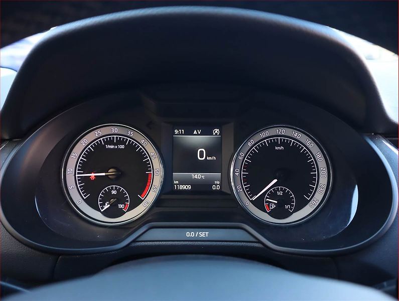 Škoda Octavia (2017) 2.0 TDI, Tempomat - fotka 11 z 18