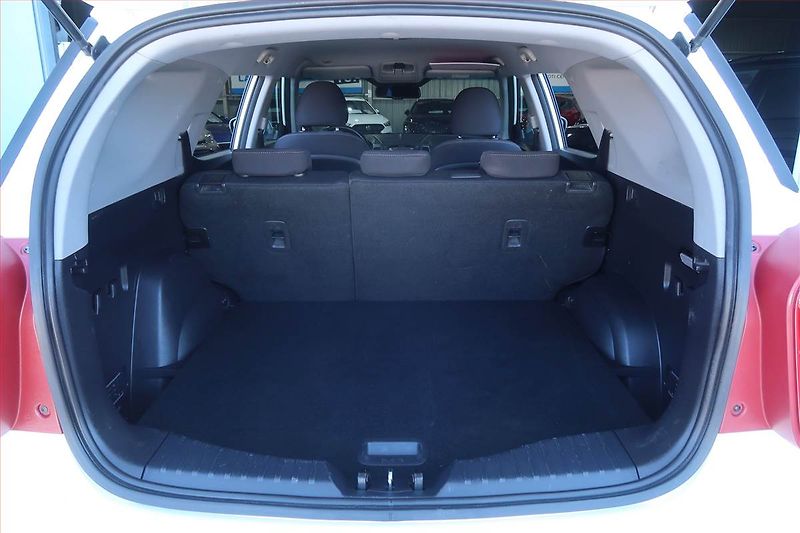 SsangYong XLV (2017) 1.6 e-XGi, Serv.kniha, Navi - fotka 14 z 20