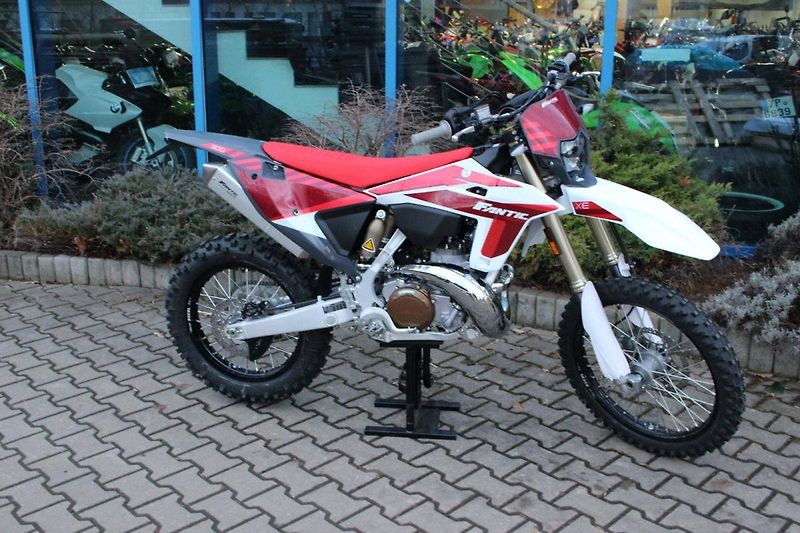 Fantic (2024) XE 300 2T INJECTION  NOVINKA 2 - fotka 2 z 11