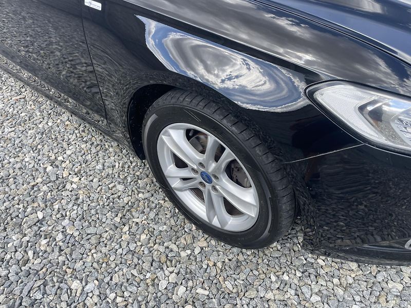 Ford Mondeo 2.0TDCi 150PS MANUAL COMBI STK - fotka 64 z 154