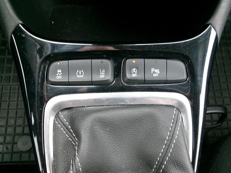 Opel Crossland X (2020) 1,2 PT MAN ČR 1.MAJ - fotka 23 z 26