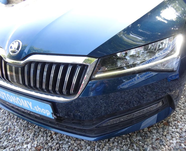 Škoda Superb 2.0TDi DSG Taž.zař. Plná nádrž - fotka 2 z 41