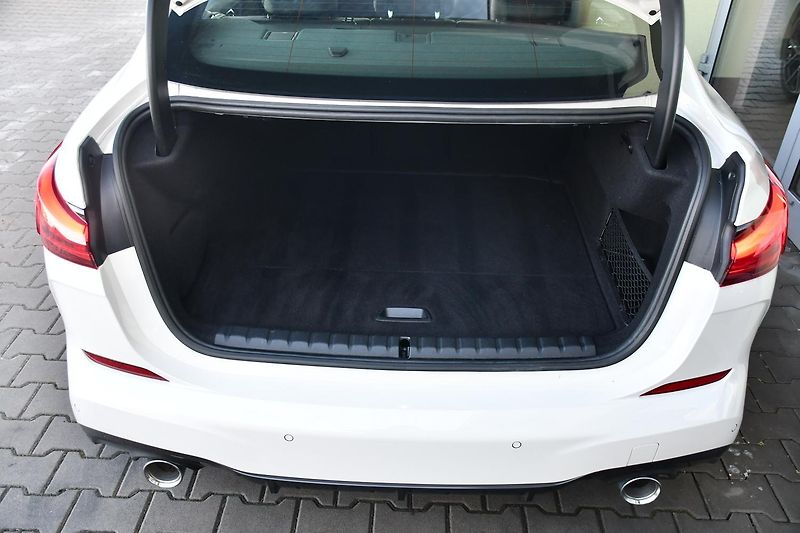 BMW Řada 2 218d M-SPORT 1M ČR - fotka 40 z 42
