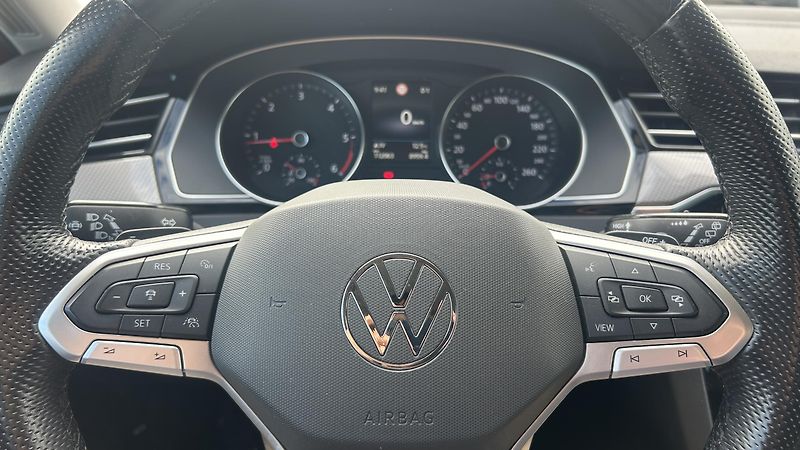 Volkswagen Passat (2022) 2.0 TDI 147kW DSG Alltrack - fotka 13 z 13