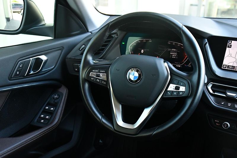 BMW Řada 2 218d NAVI KAMERA 1.M ČR - fotka 6 z 41