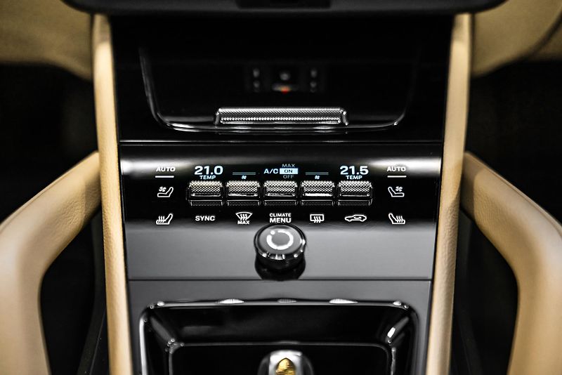 Porsche Cayenne PPF/PASM/PANO/360/ZARUKA/CHRON - fotka 16 z 20