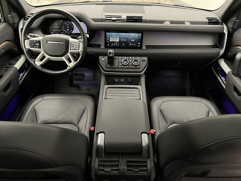 Land Rover Defender D250 XS EDITION AUT CZ - fotka 2 z 50