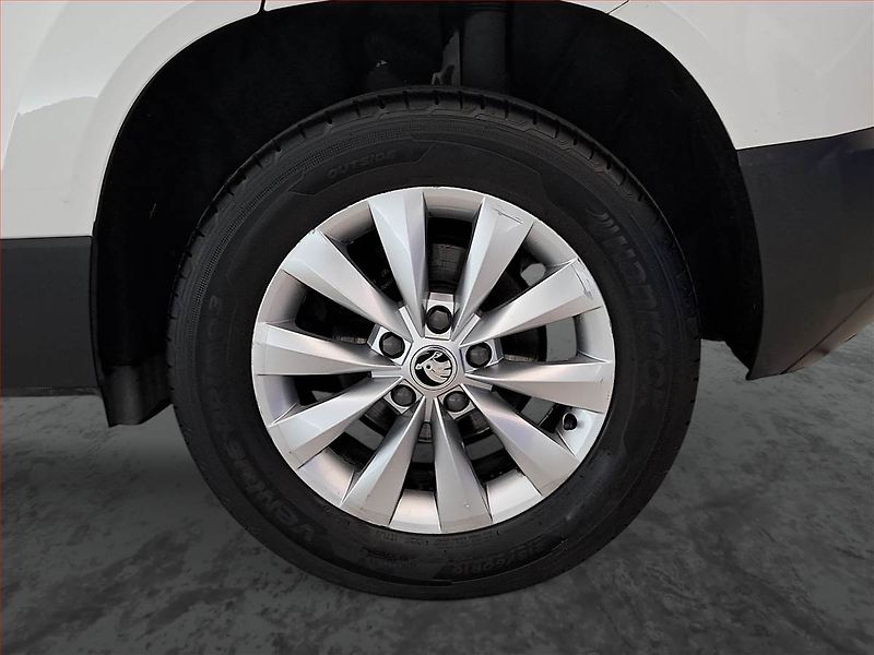 Škoda Karoq (2019) 1.5 TSI, Automat, Tempomat - fotka 14 z 18