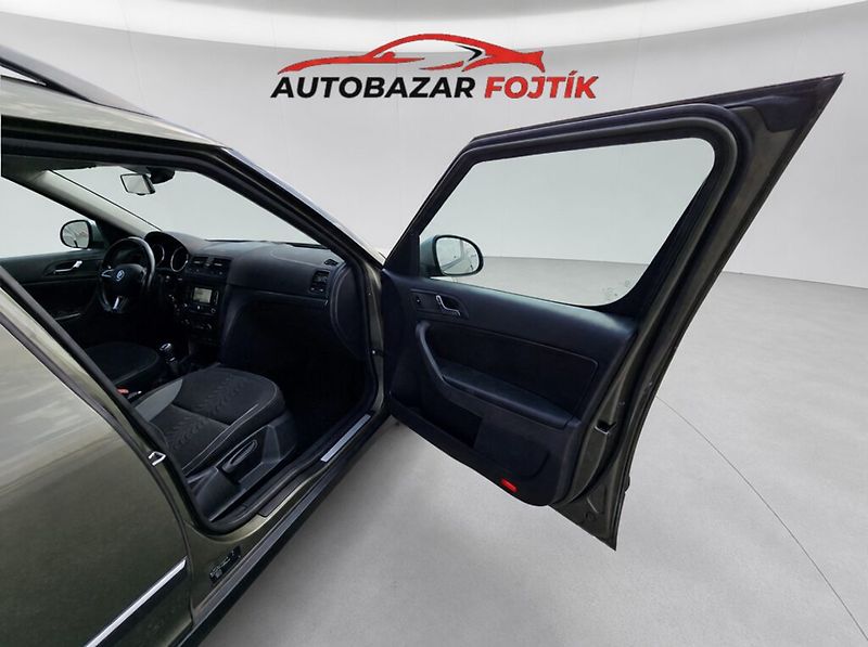 Škoda Yeti (2014) 2.0 TDi 125kw Adventure 4x4 - fotka 19 z 44