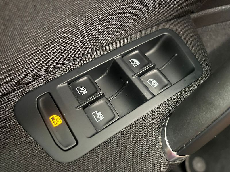Volkswagen e-Golf 93,1% SoH, tep.čerp. virtual k - fotka 22 z 95