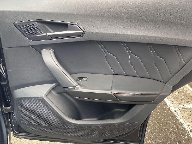 Cupra Formentor (2024) 1.5 TSI DSG - fotka 32 z 40