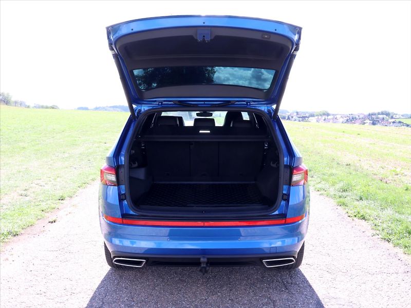 Škoda Kodiaq 2,0 RS TDI 176kW DSG 4x4 DPH - fotka 9 z 34