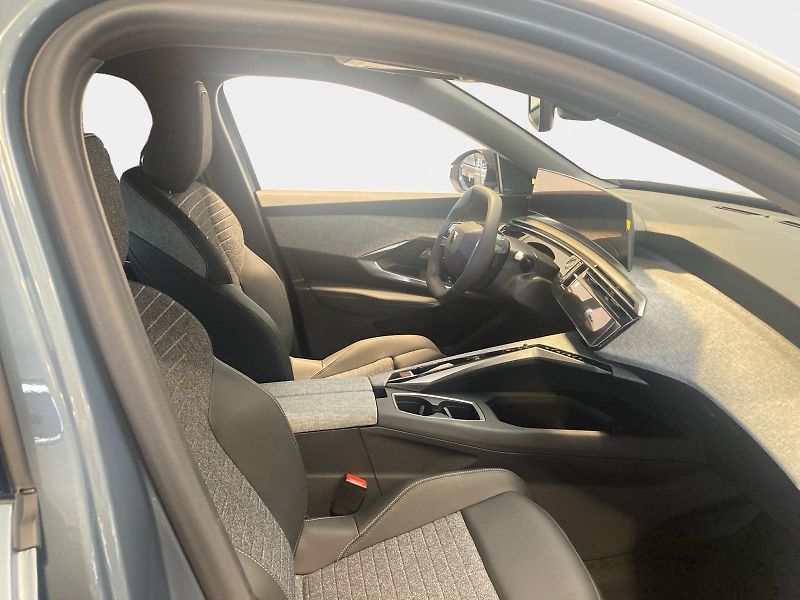 Peugeot 3008 (2026) BUSINESS Hybrid 145 e-DCS6  - fotka 9 z 9