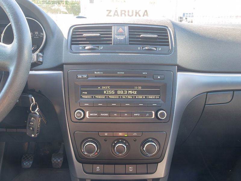 Škoda Yeti (2010) 1.2TSI 77KW – 8x SRS - fotka 17 z 37
