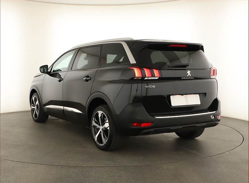 Peugeot 5008 (2020) 1.5 BlueHDi, 7 míst, ČR,1.maj - fotka 4 z 15