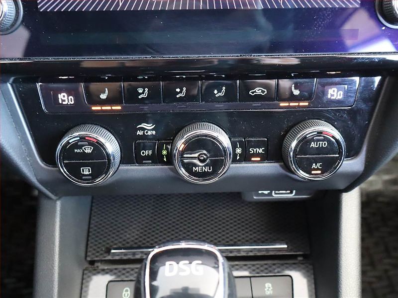 Škoda Octavia (2019) RS 2.0 TDI, Automat, Kůže - fotka 21 z 27
