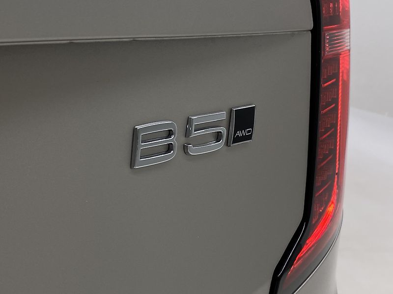 Volvo XC90 (2026) B5 AWD AUT DARK PLUS 7míst - fotka 20 z 67