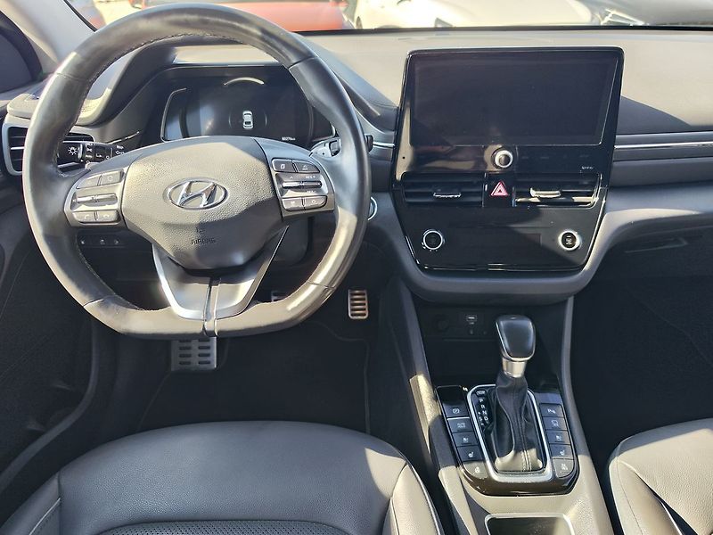 Hyundai Ioniq 1.6 GDI/104kW MY20 Style PHEV - fotka 14 z 37