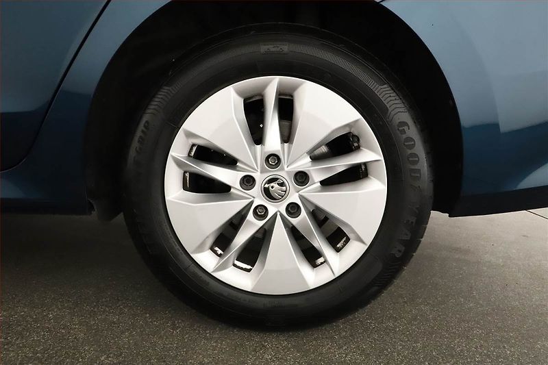 Škoda Octavia (2020) Ambition 2.0 TDI, Serv.kniha - fotka 13 z 13