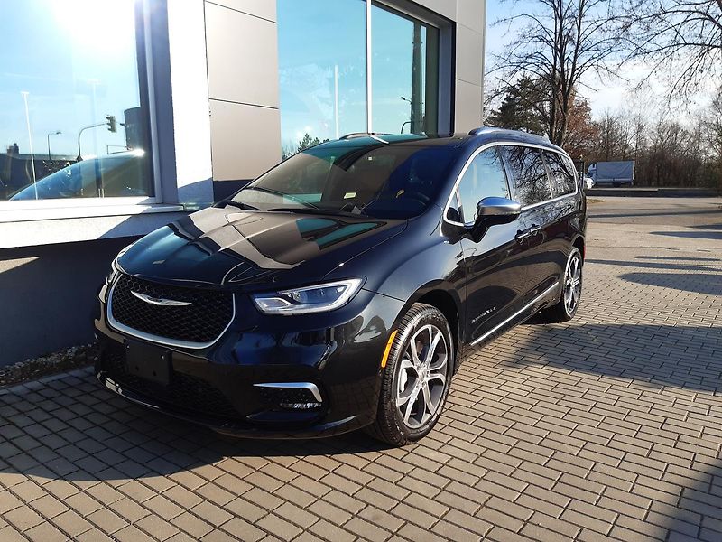 Chrysler Pacifica (2026) 3,6 V6 Pinnacle 4x4 - fotka 7 z 55