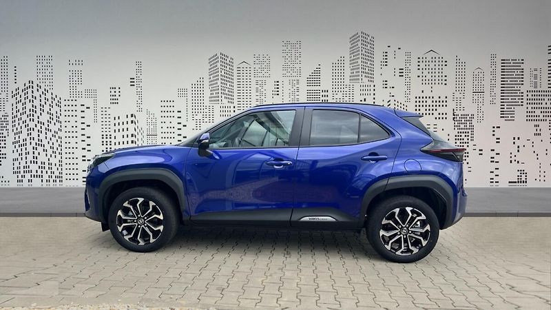 Toyota Yaris Cross 1.5L HEV130 CVT 4X4 Style - fotka 3 z 6