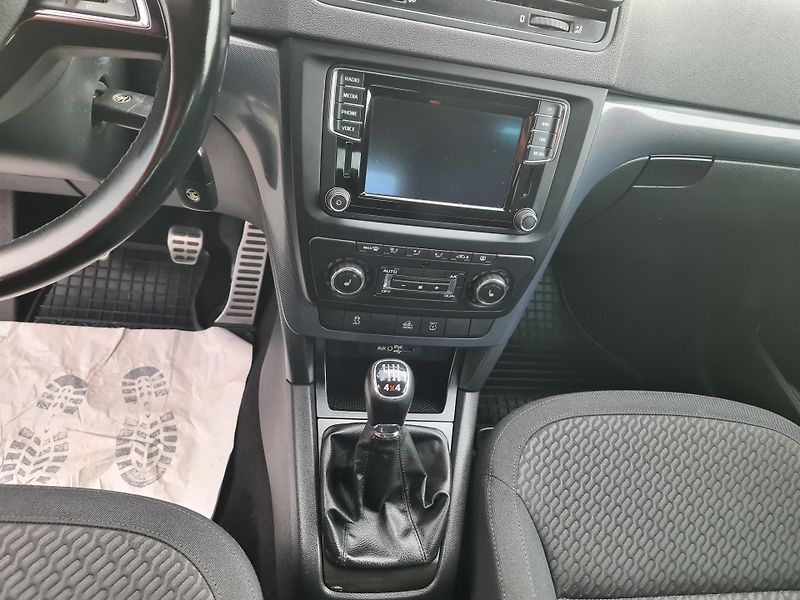 Škoda Yeti (2015) 2.0 TDi 103-KW 4x4 ADV OLOMOUC - fotka 43 z 76