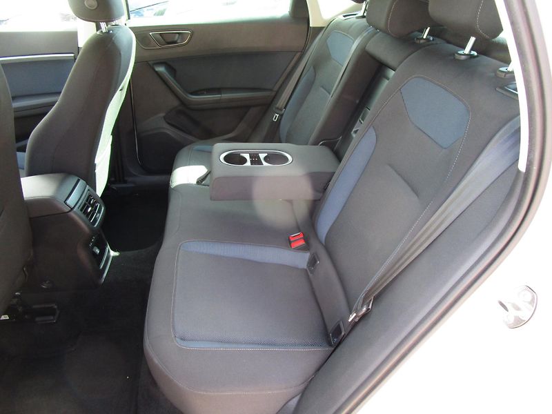 Seat Ateca 1,6TDI-85KW-NOVÁ STK - fotka 8 z 22