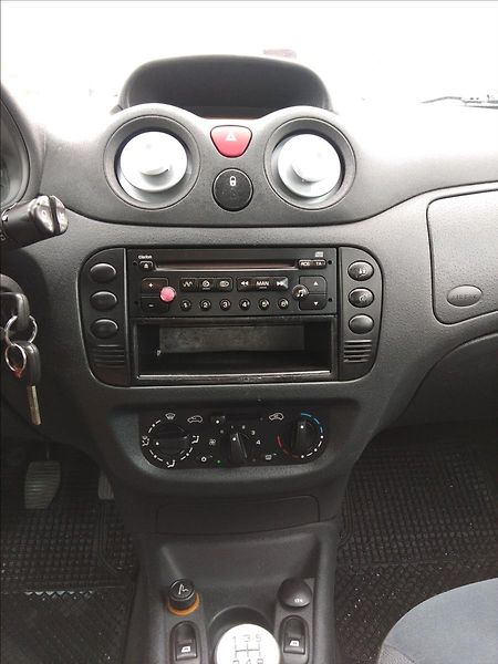 Citroën C3 1,4i *KLIMA*SERVIS* - fotka 15 z 29