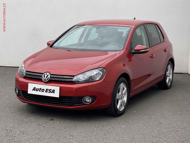 Volkswagen Golf (2010) 1.6 TDi, Team - fotka 3 z 18
